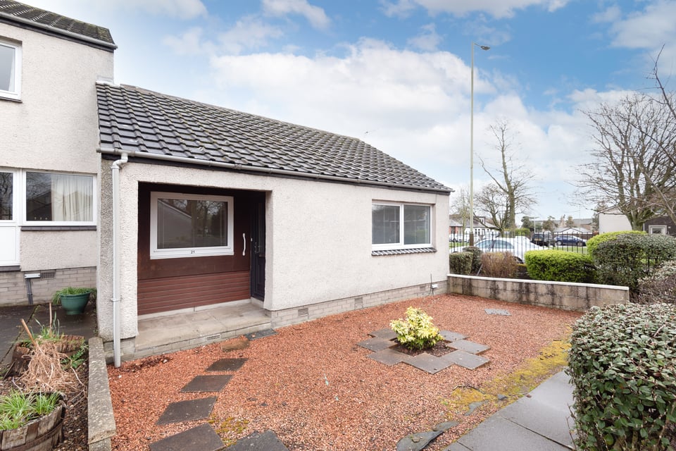 Bungalow for sale in Dundee 21 Stracathro Terrace, Broughty Ferry