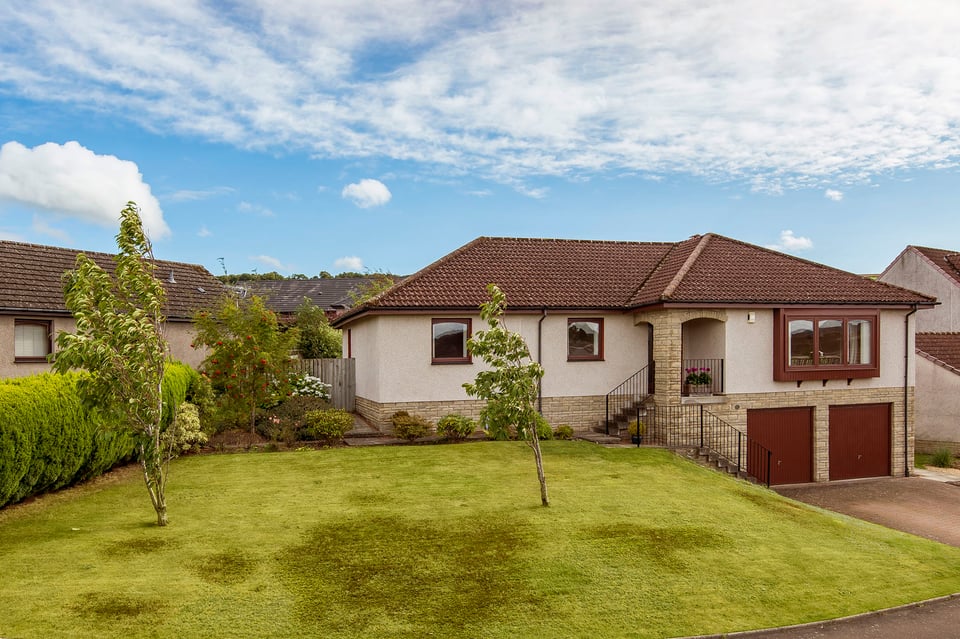 Detached House for sale in Cupar 65 Hogarth Drive, Cupar Thorntons