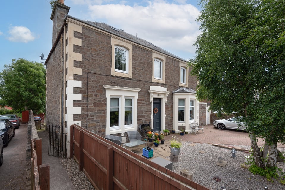 Flat for sale in Dundee 367 Strathmartine Road, Dundee Thorntons
