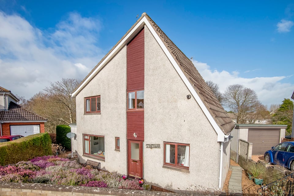 Detached House for sale in St Andrews 13 Moir Crescent, St Andrews