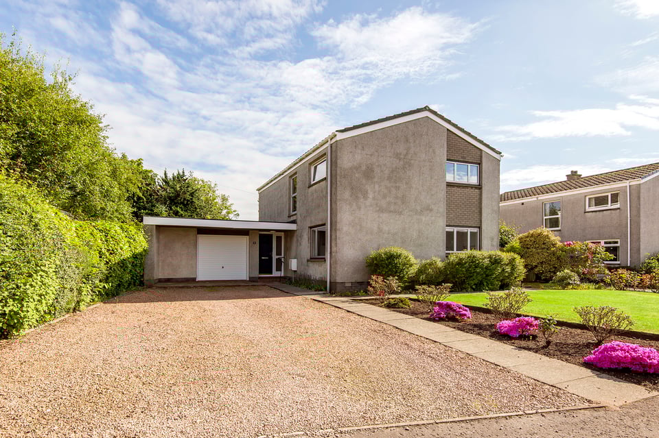 Detached House for sale in St Andrews 11 Irvine Crescent, St Andrews