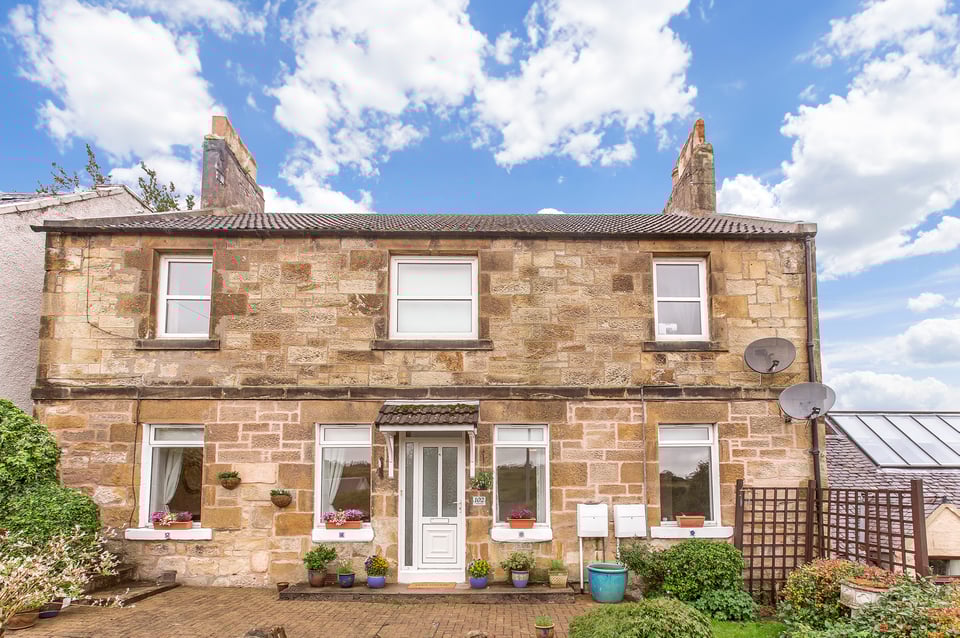 Flat for sale in Penicuik 102 Kirkhill Road, Penicuik Thorntons