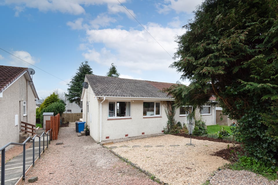 Bungalow for sale in Dundee 29 Millhall Crescent, Dundee Thorntons Property