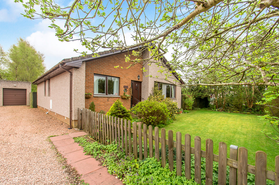 Detached Bungalow for sale in Perth 6 Armadale Crescent, Balbeggie, Perth Thorntons Property