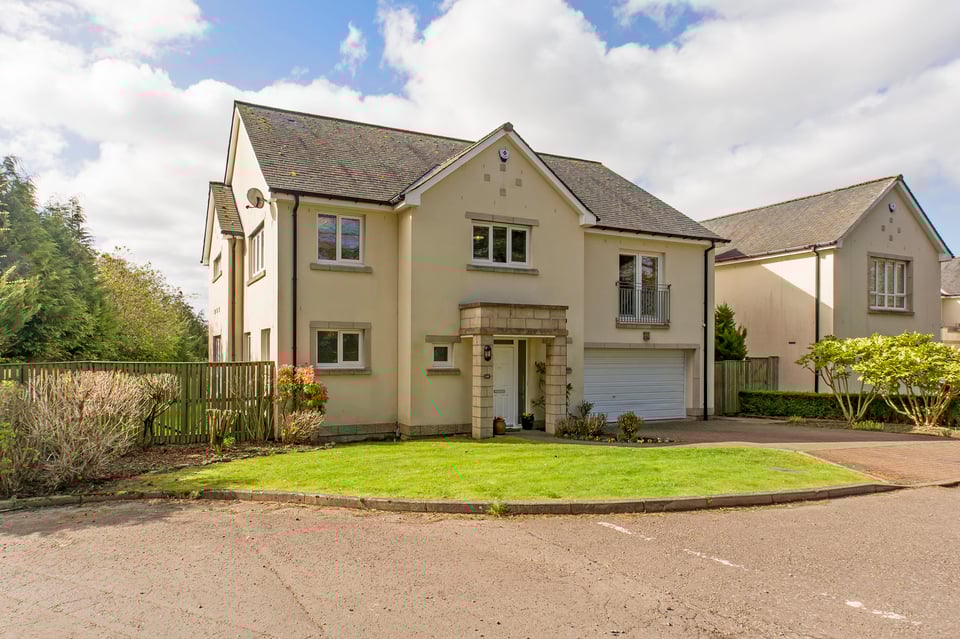 Detached House for sale in Dundee 14 Tayview Road, Liff, Dundee Thorntons Property