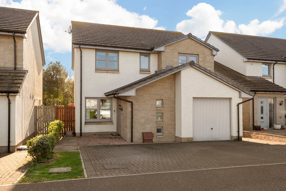 Detached House for sale in Carnoustie 27 Henry Cotton Place
