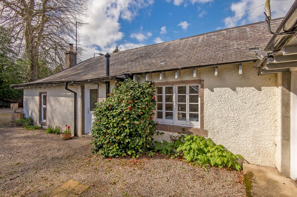 Detached Cottage for sale in Brechin 15b, Rosehill Lodge North Latch