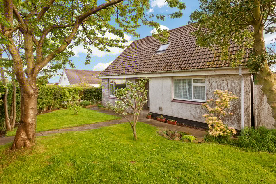 Detached House for sale in St Andrews 11 Hillview Road, Balmullo, St