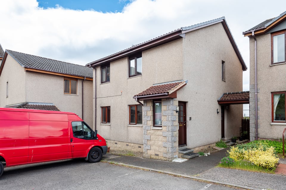 Flat for sale in Dundee 19 Hazelton Way, Broughty Ferry, Dundee